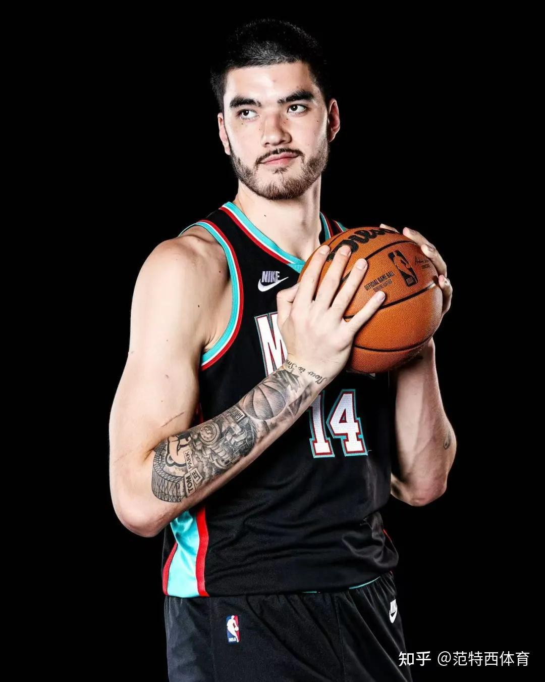 九游体育官网-关于孟菲斯灰熊发布备战花絮，今晚战术微调，NBA季后赛任务艰巨，球探报告显示潜力的信息